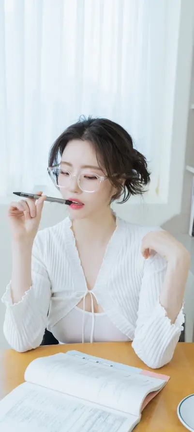 欧美日韩在线亚洲二区综二_久久久精品94久久精品_中文字幕在线播放等等.